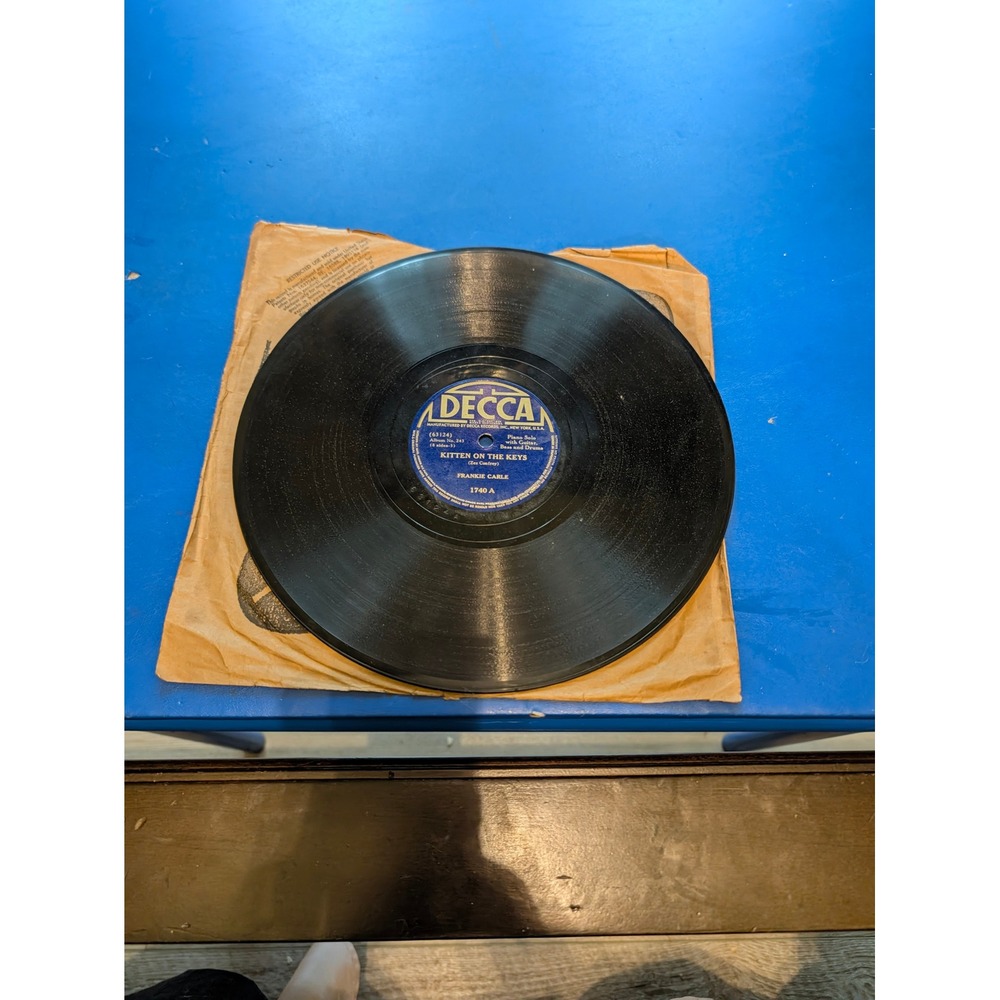Frankie Carle Kitten on the Keys Holiday Decca 1740 78 RPM Vinyl Record 10 Inch